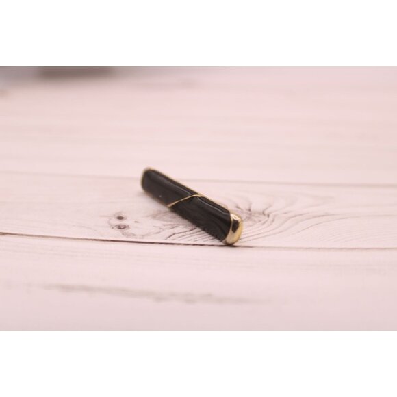 Vintage Black Enamel Gold Bar Pin Brooch Direction One Lapel Hat Simple Elegant - Picture 8 of 8
